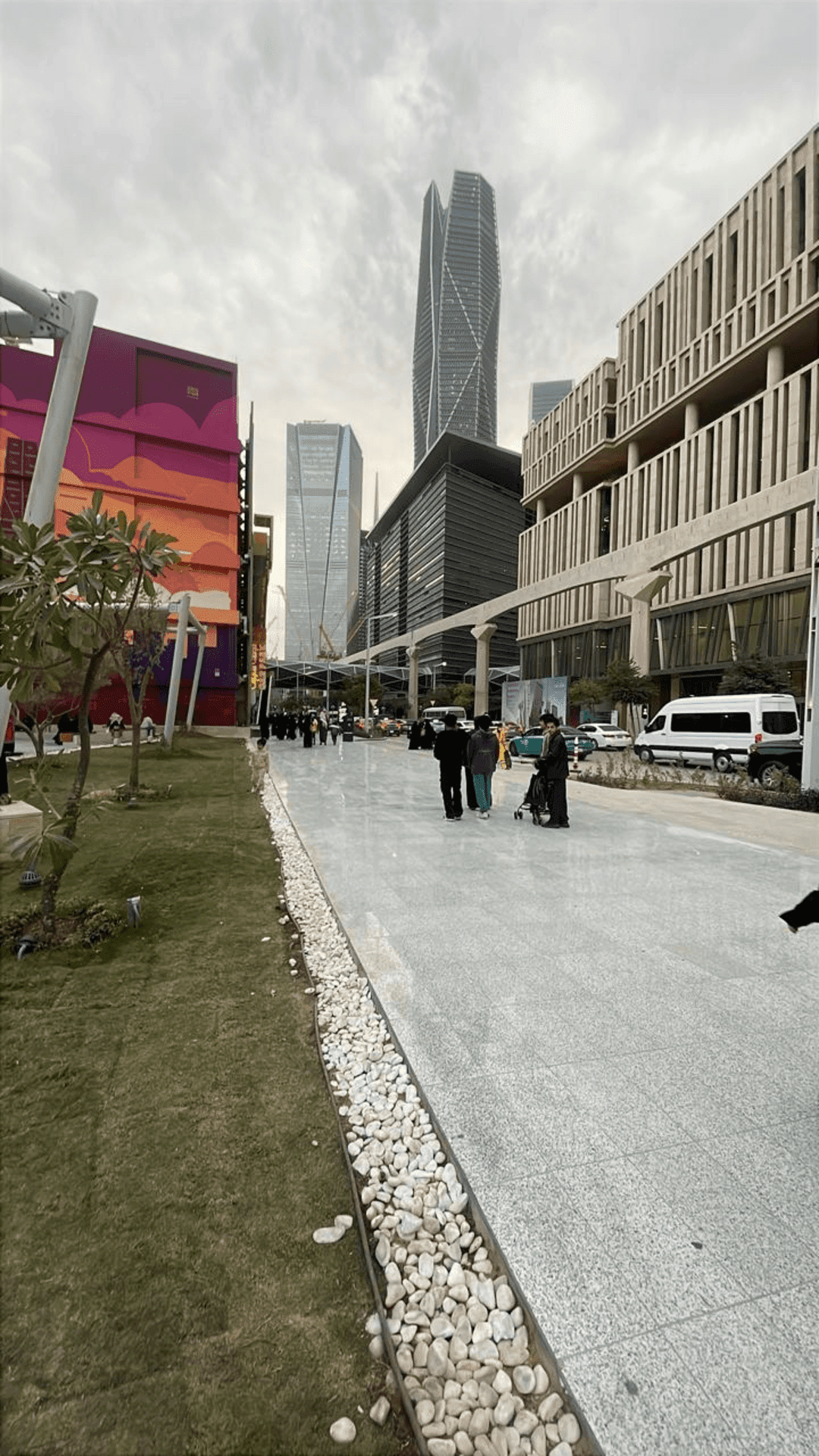 Modern Riyadh Tour KAFD and Boulevard City