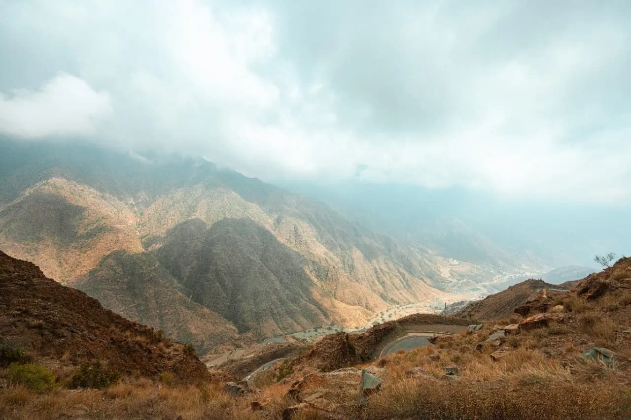باقه 4 ليالي في عسير مع تجارب لا تنسى الهايكنق و زياره مزارع البن